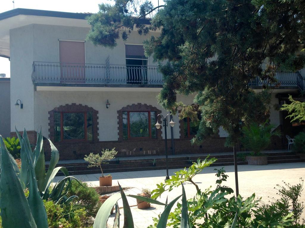 Hotel Del Lago Telese Terme Екстер'єр фото